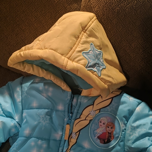 Disney frozen winter coat - Picture 2 of 3